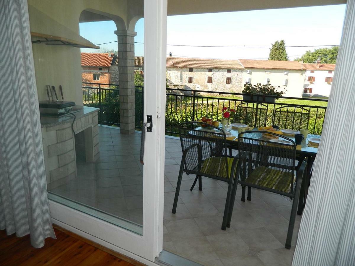 Chiara Apartment Kirmenjak Buitenkant foto